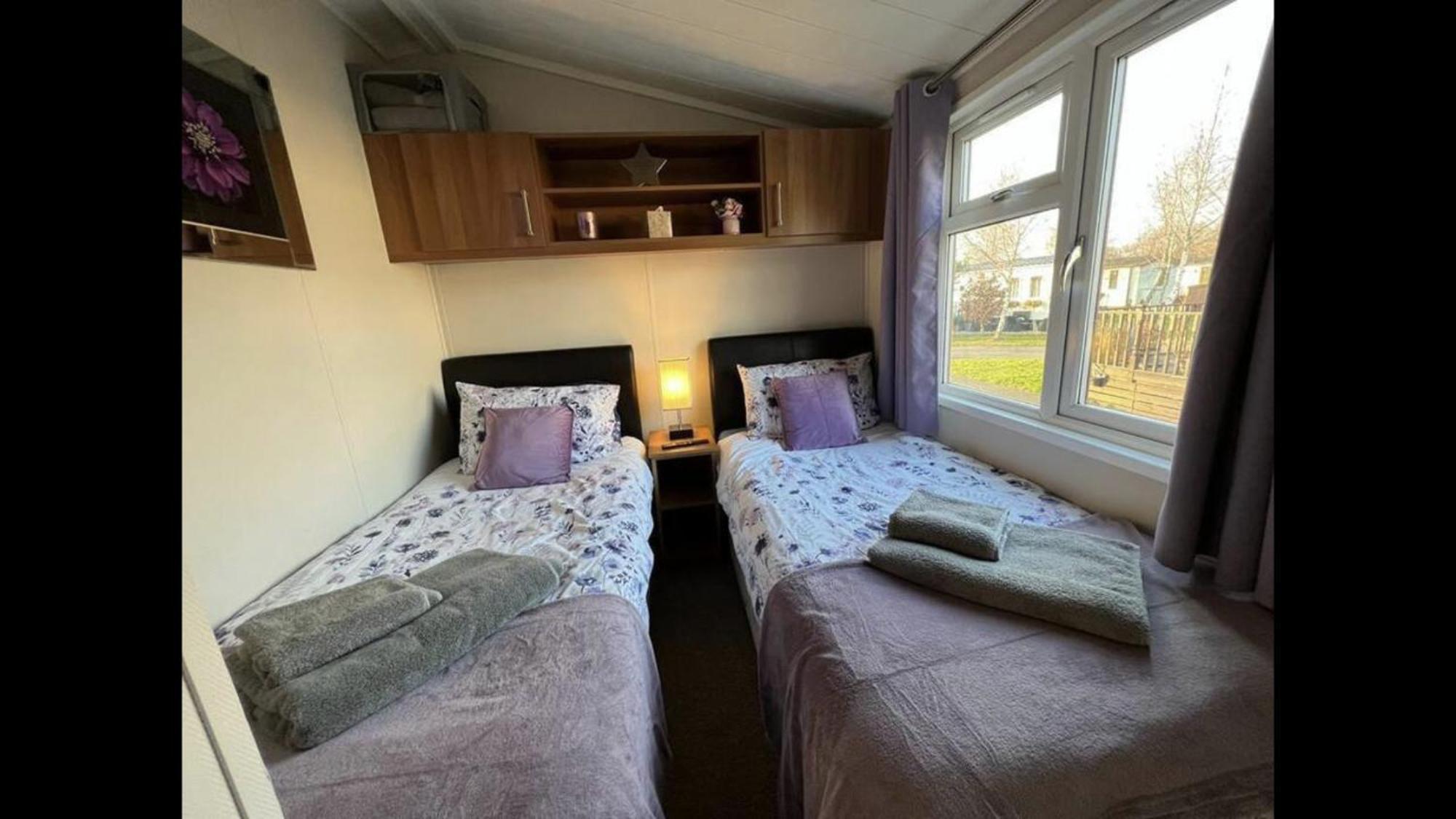 Bumblebee Lodge Tydd St. Giles ภายนอก รูปภาพ